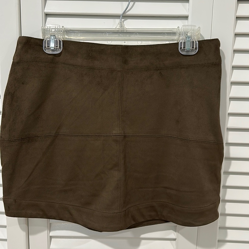 Mud Pie suede skirt